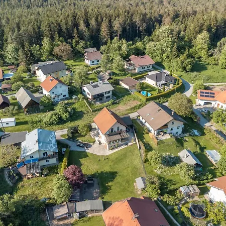 Auszeit Bis Zu 10 Personen بيت للعطل