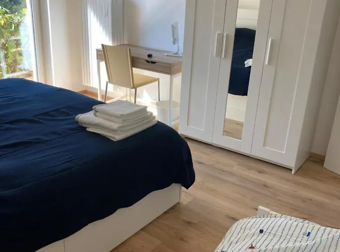 Auszeit Bis Zu 10 Personen بيت للعطل