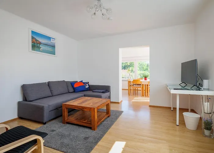 Auszeit Bis Zu 10 Personen بيت للعطل فيلاخ