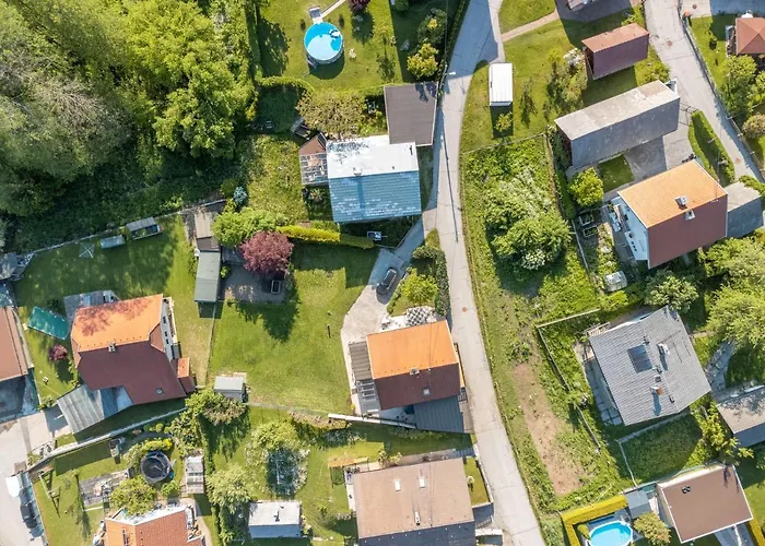 Auszeit Bis Zu 10 Personen بيت للعطل